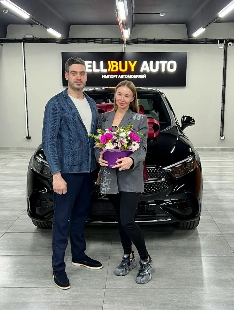 Клиенты WellBuy Auto после получения автомобиля